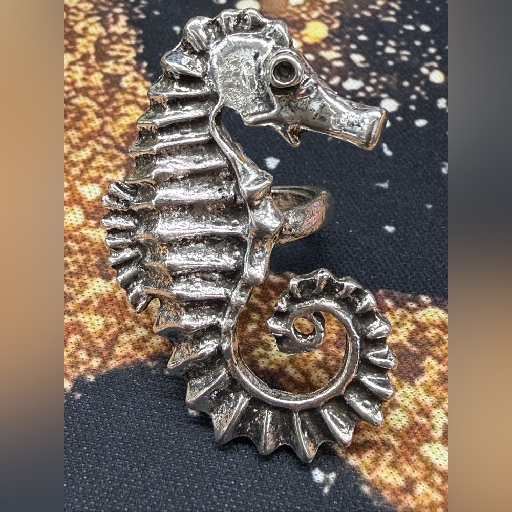 Seahorse Ring